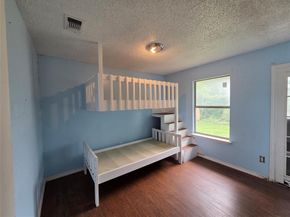 1613 S Bent Tree Trail , Grand Prairie Texas 75052