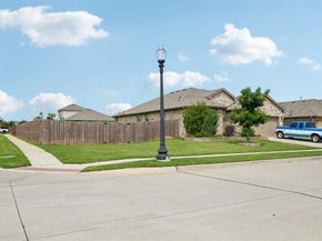 439  Helm Lane , Azle Texas 76020