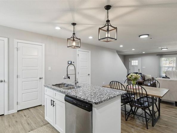 5816  Grayson Street , Fort Worth Texas 76119