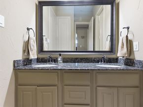 2115 N Hill Drive , Irving Texas 75038