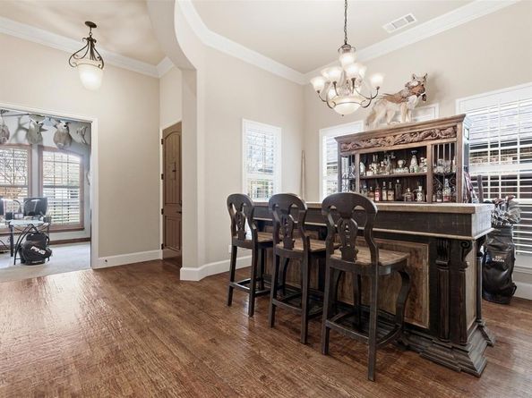 2115 N Hill Drive , Irving Texas 75038