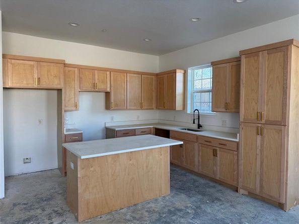 6800  Oak Crest Drive W, Kennedale Texas 76140