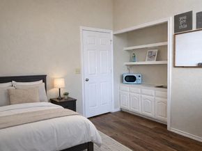 2680  Creekside Court , Highland Village Texas 75077