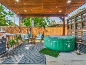 2728  Sunset Avenue , Dallas Texas 75211