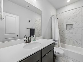 2533  Westbank Trail , Garland Texas 75042