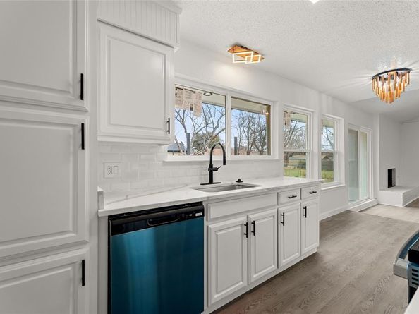 3405  Woodbridge Drive , Forest Hill Texas 76140