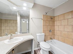 2221  Viewtop Lane  A & B, Arlington Texas 76012