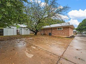 2221  Viewtop Lane  A & B, Arlington Texas 76012