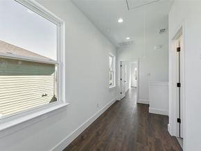 1104 E Annie Street , Fort Worth Texas 76104