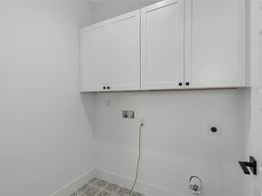 1104 E Annie Street , Fort Worth Texas 76104