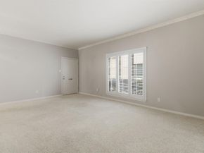 4320  Bellaire Drive S 126W, Fort Worth Texas 76109