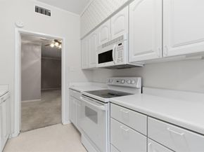 4320  Bellaire Drive S 126W, Fort Worth Texas 76109