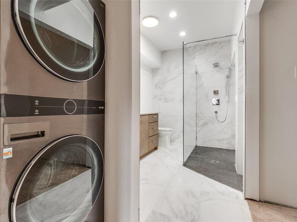 6306  Bandera   A, Dallas Texas 75225