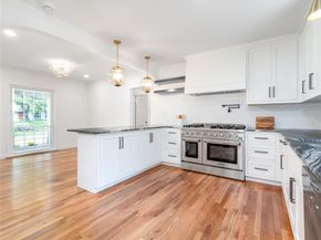 1511  Verano Drive , Dallas Texas 75218