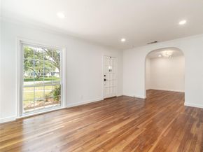 1511  Verano Drive , Dallas Texas 75218