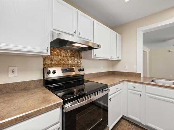 10104  Chapel Glen Terrace , Fort Worth Texas 76116