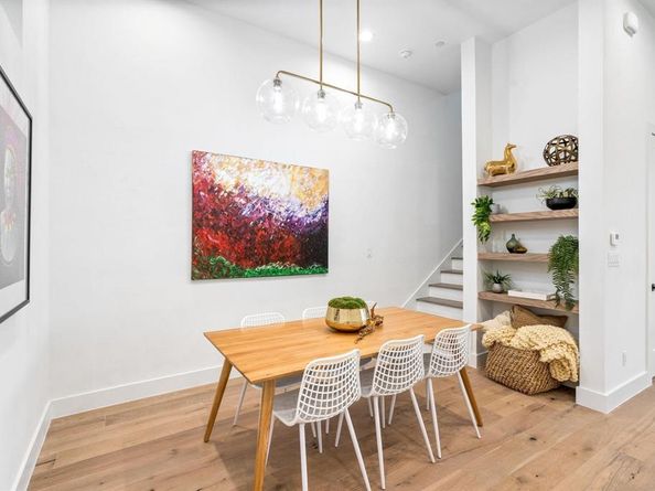 4208  Live Oak Street  106, Dallas Texas 75204