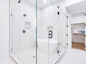 4208  Live Oak Street  106, Dallas Texas 75204