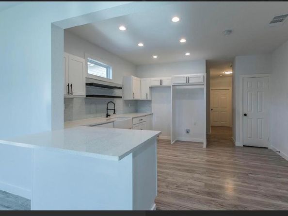1407  Georgia Avenue , Dallas Texas 75216