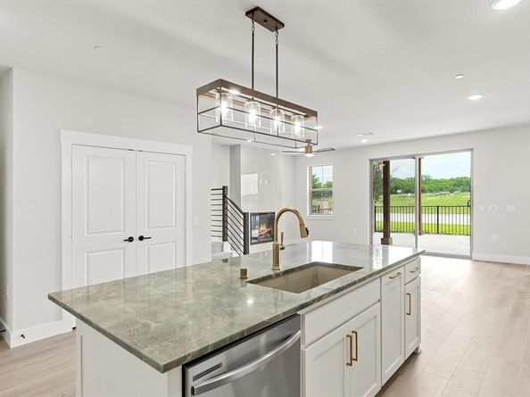 2884  Enfield  , The Colony Texas 75056