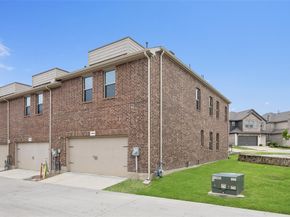 2028  Saddle Way , Mesquite Texas 75149