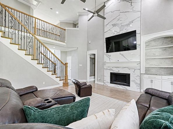 1112  Bentwater Parkway , Grand Prairie Texas 75104