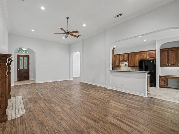 2016  Kodiak Court , Arlington Texas 76013