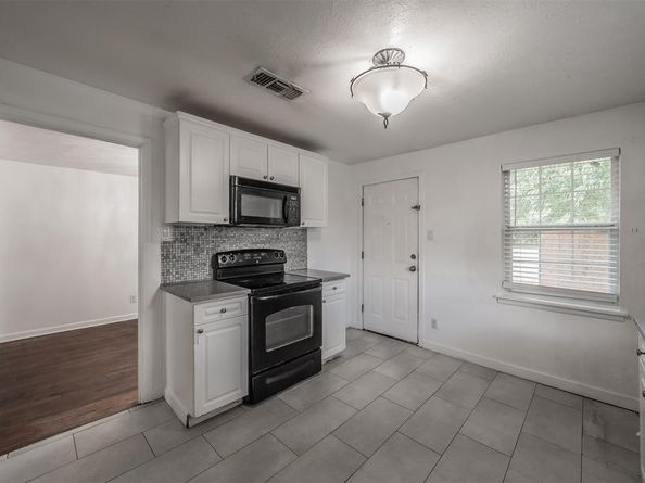1708  Liberty Street , Fort Worth Texas 76105