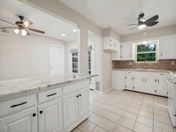 2725  Maverick Avenue , Dallas Texas 75228