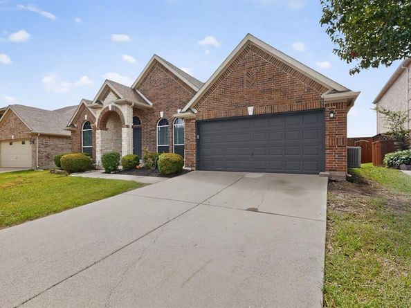 7911  Decoy Drive , Arlington Texas 76002