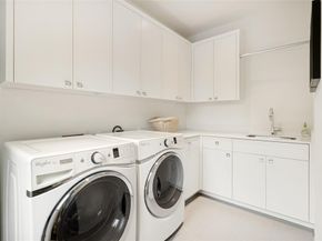 6421  Blanch Circle , Dallas Texas 75214