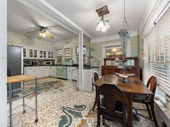 4725  Swiss Avenue , Dallas Texas 75204