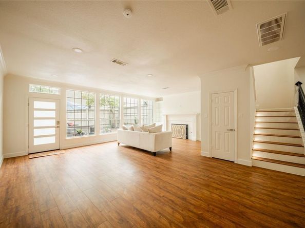 4313  Tomberra Way , Dallas Texas 75220