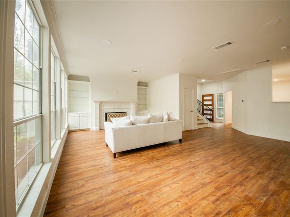 4313  Tomberra Way , Dallas Texas 75220