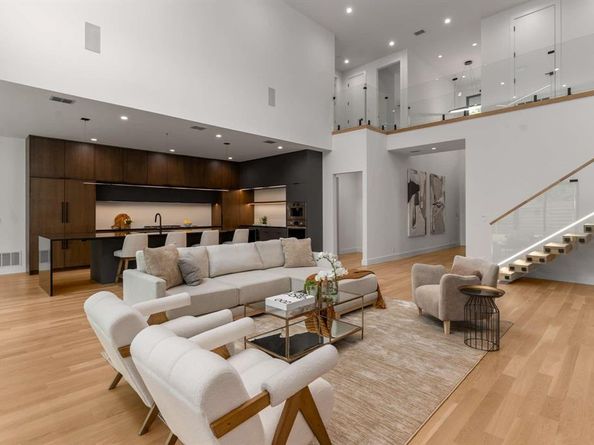 3722  Park Lane , Dallas Texas 75220