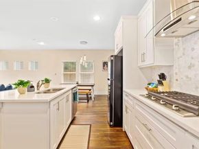 1936  Shaw Street , Dallas Texas 75212