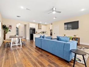 1936  Shaw Street , Dallas Texas 75212