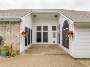 4038  Midrose Trail , Dallas Texas 75287