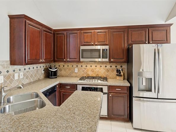 4038  Midrose Trail , Dallas Texas 75287
