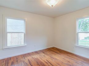 910  Tamara Lane , Grand Prairie Texas 75051