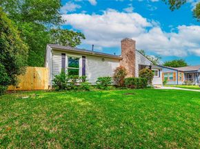 910  Tamara Lane , Grand Prairie Texas 75051