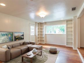 910  Tamara Lane , Grand Prairie Texas 75051