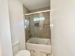 2811  Silkwood Street , Dallas Texas 75215