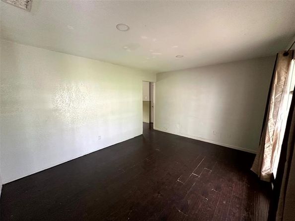 1902  Morgan Street , Irving Texas 75062