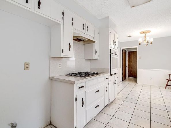 4053  Glenbrook Drive , Arlington Texas 76015