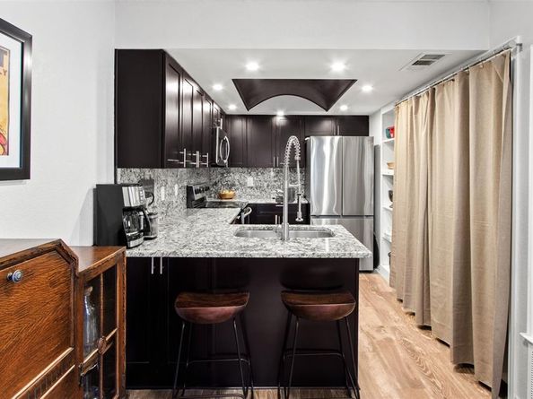 18040  Midway Road  103, Dallas Texas 75287