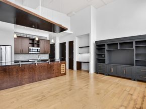 2600 W 7th Street  1727, Fort Worth Texas 76107