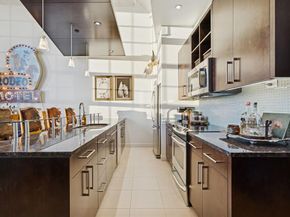 2600 W 7th Street  1727, Fort Worth Texas 76107