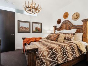 2600 W 7th Street  1727, Fort Worth Texas 76107