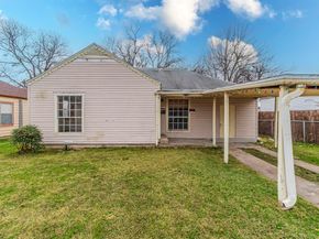 1205  Oak Street , Grand Prairie Texas 75050